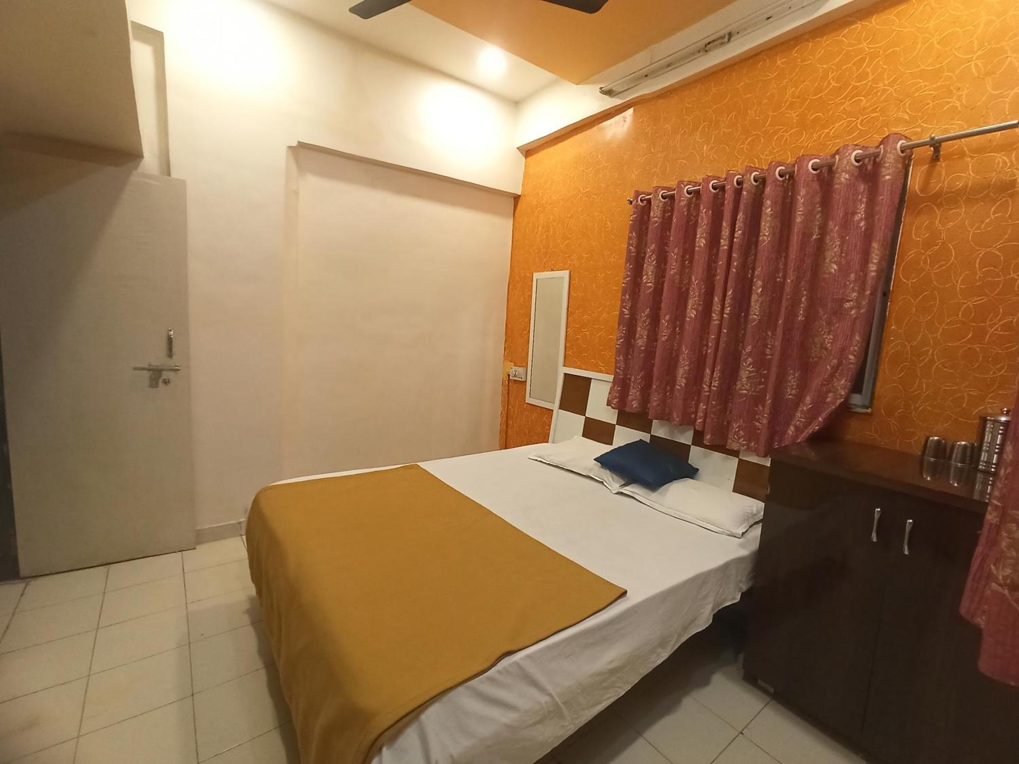 Malwade Motel Pune Exterior foto
